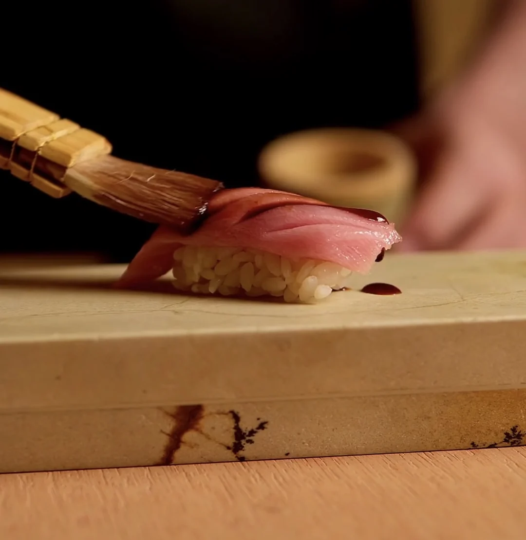 Nigiri terminado a mano